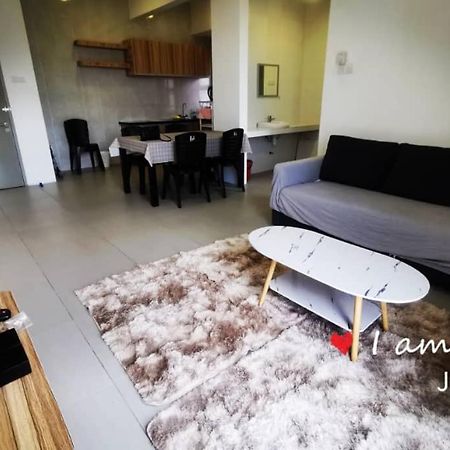 Studio Apartment Pasar Malam J.Louvre تاناه راتا المظهر الخارجي الصورة